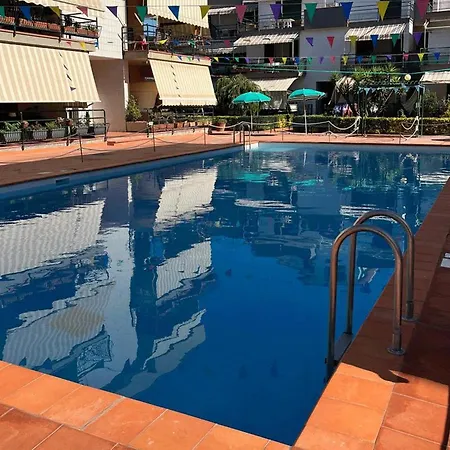 아파트 Etna Marine Garden 리포스토