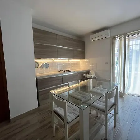 아파트 Etna Marine Garden *