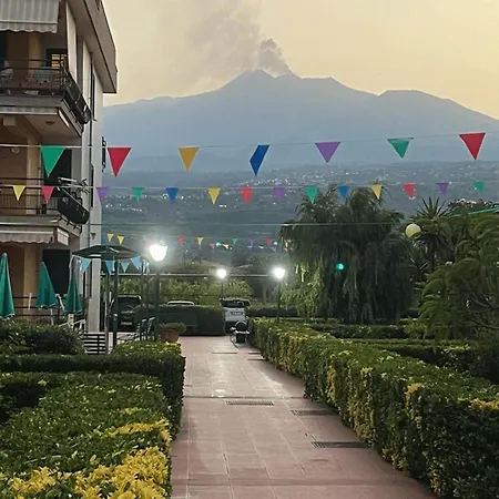 Etna Marine Garden 아파트 *